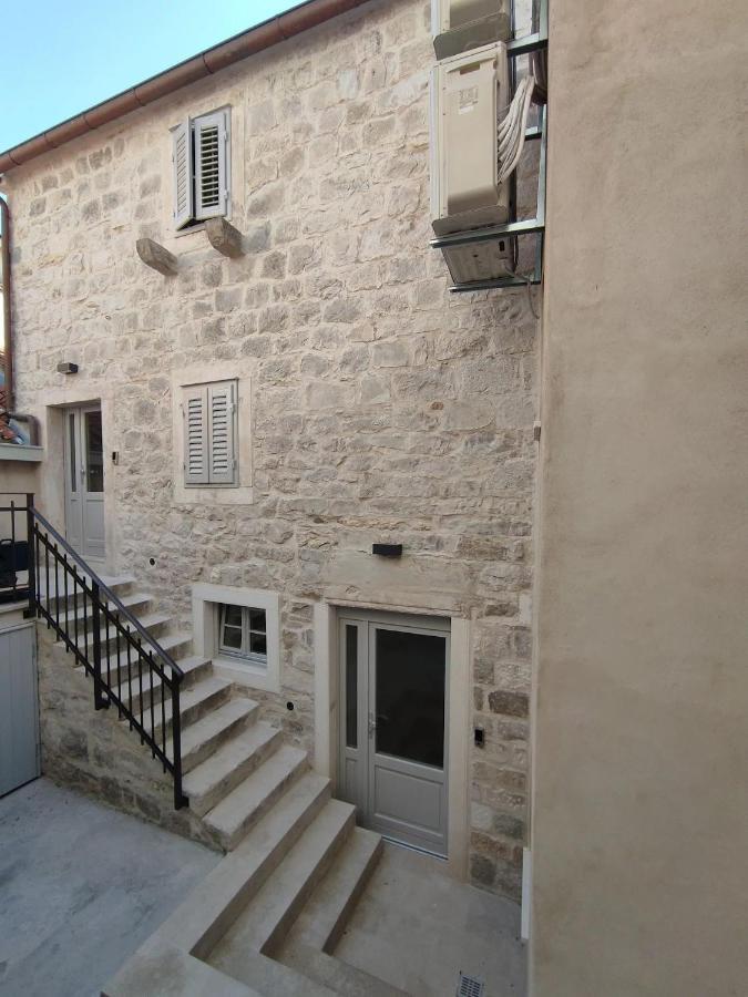 Апартаменты The Center Of Split, Renovated Stone House Экстерьер фото